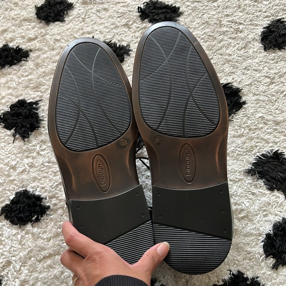 Viktor 9.5 Men's Brown Leather Dress Shoes - Picture 6 of 12